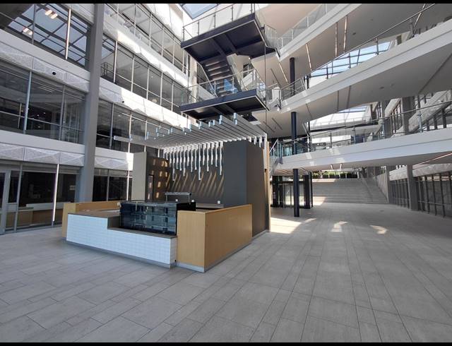 4,542M² OFFICE TO LET IN WATERFALL
